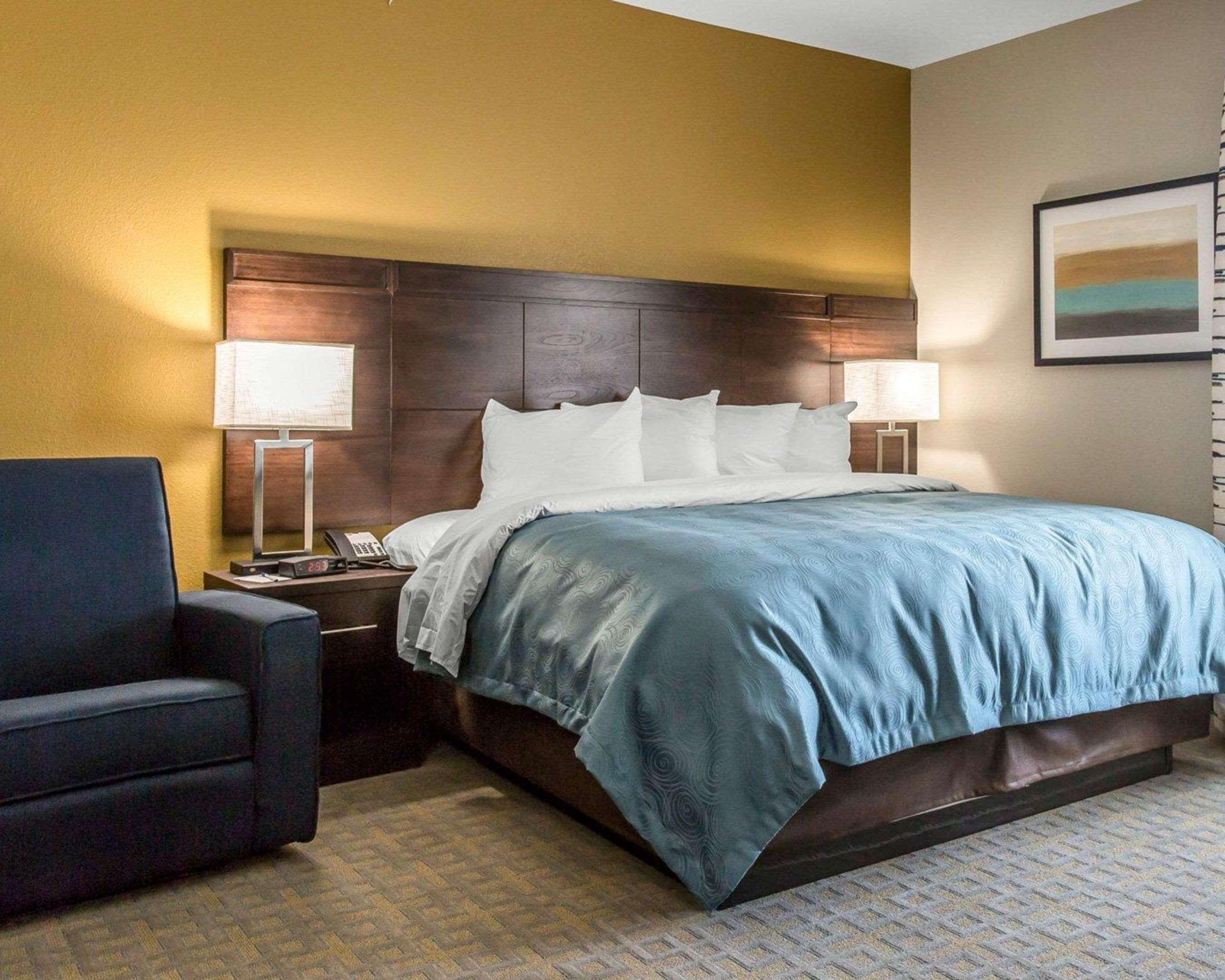 Mainstay Suites Midland Esterno foto