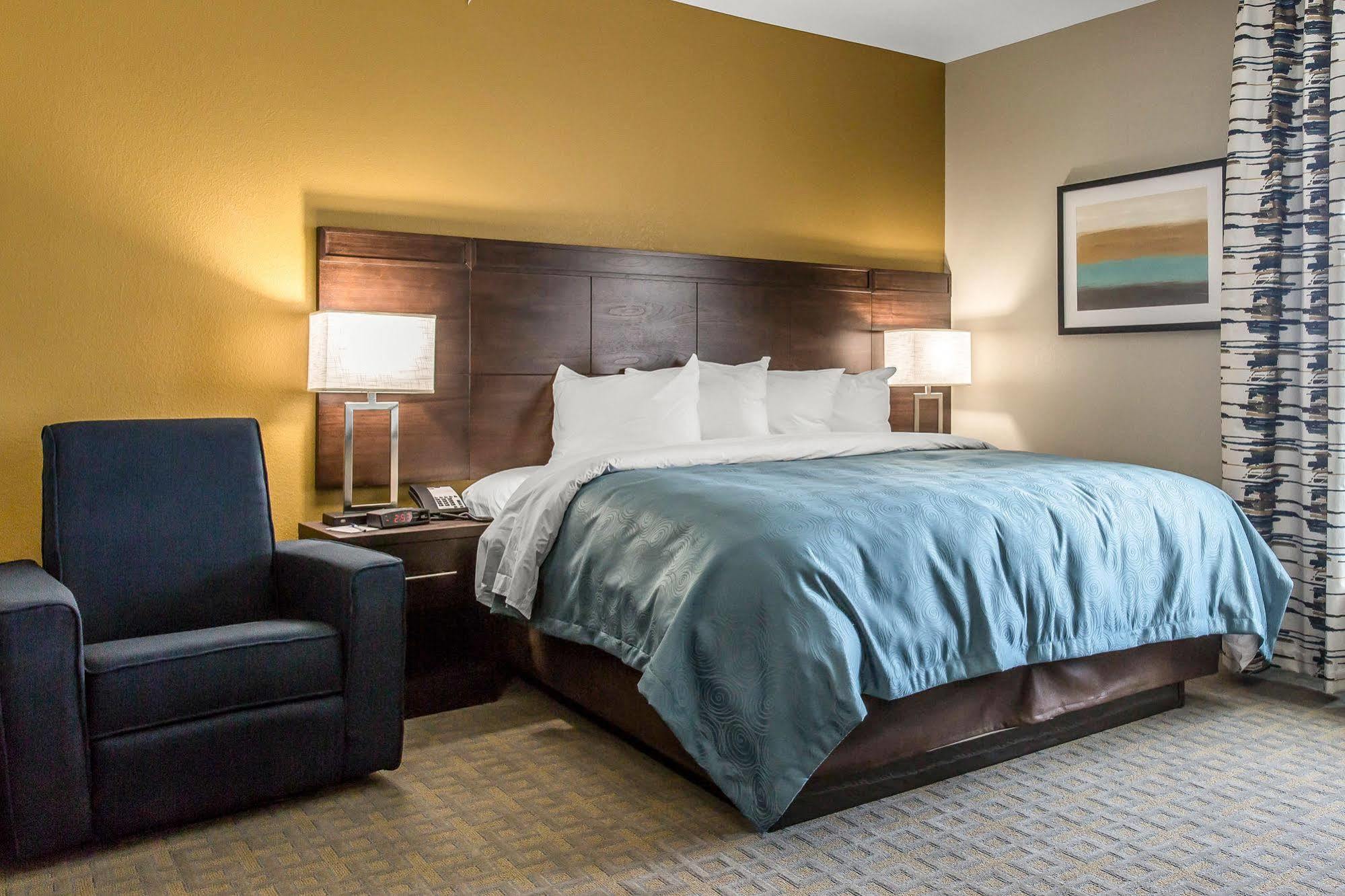 Mainstay Suites Midland Esterno foto