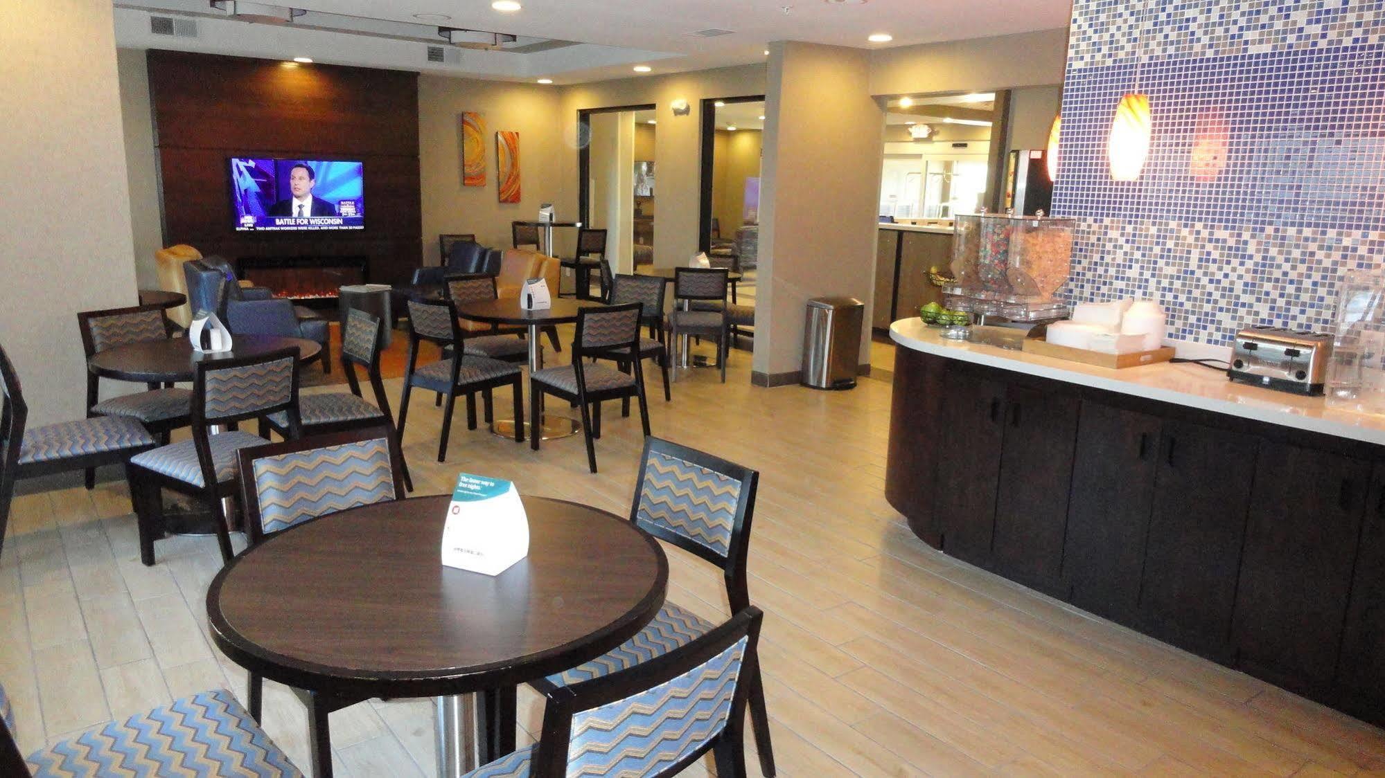 Mainstay Suites Midland Esterno foto